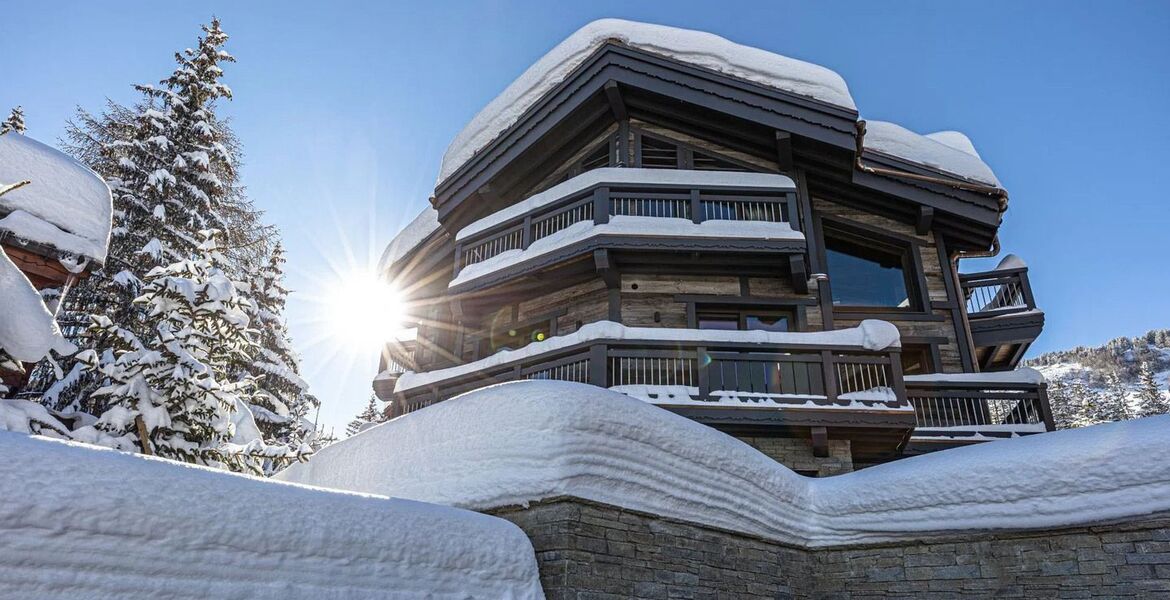 Chalet de luxe à Courchevel 1850 avec piscine intérieure et spa privé