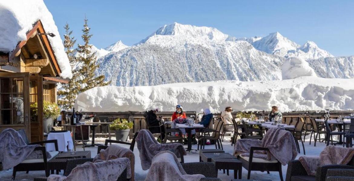 Отель Grand Hôtel Au Rond Point des Pistes