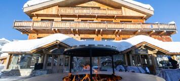 Отель Grand Hôtel Au Rond Point des Pistes